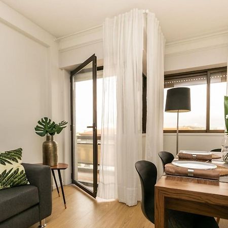 Aposentus - Elegant Functionality Porto Downtown Appartement Buitenkant foto