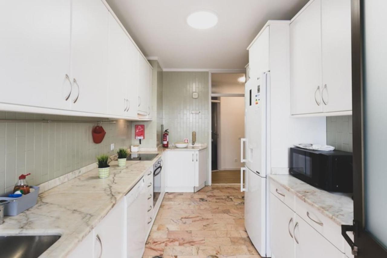 Aposentus - Elegant Functionality Porto Downtown Appartement Buitenkant foto