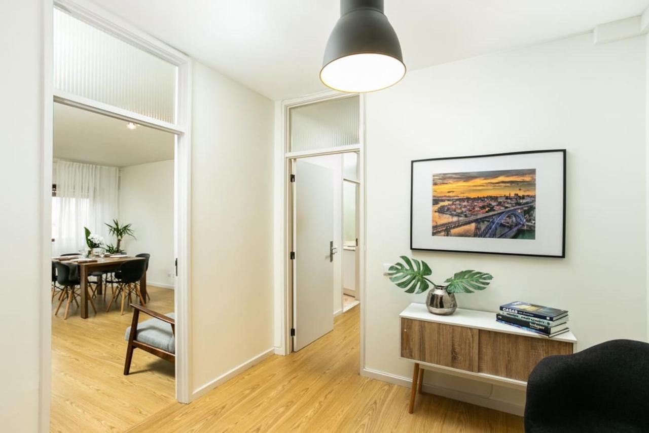 Aposentus - Elegant Functionality Porto Downtown Appartement Buitenkant foto