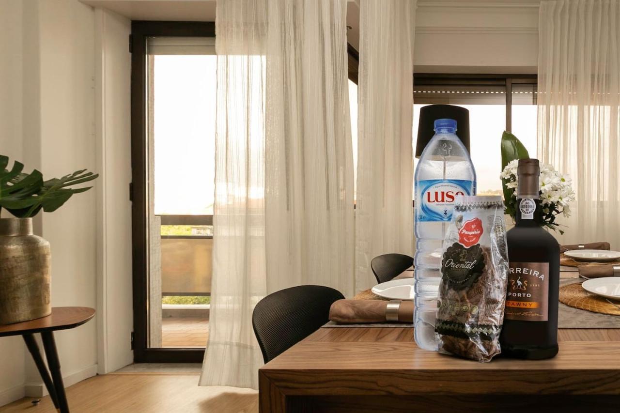 Aposentus - Elegant Functionality Porto Downtown Appartement Buitenkant foto